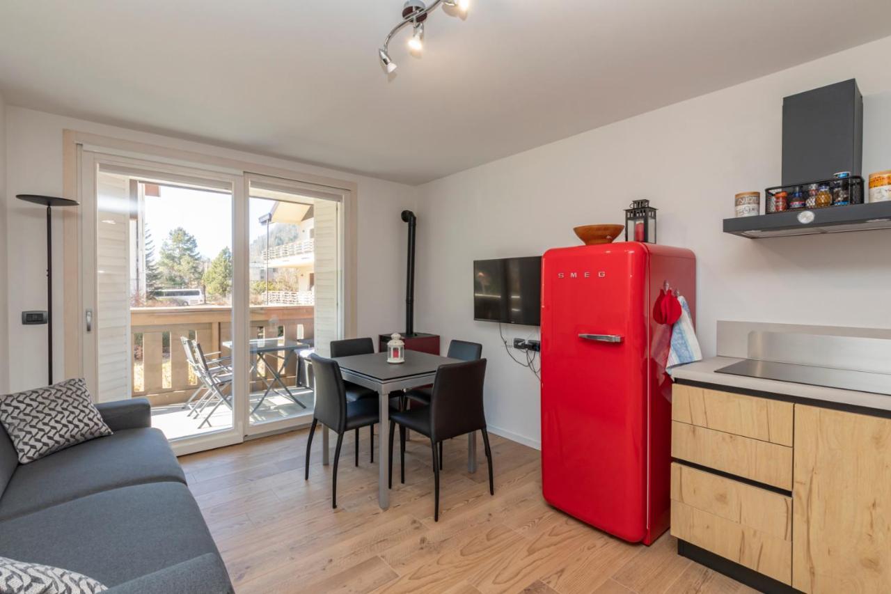 Cristallo apartment - ristrutturato nuovo centro Aprica Esterno foto
