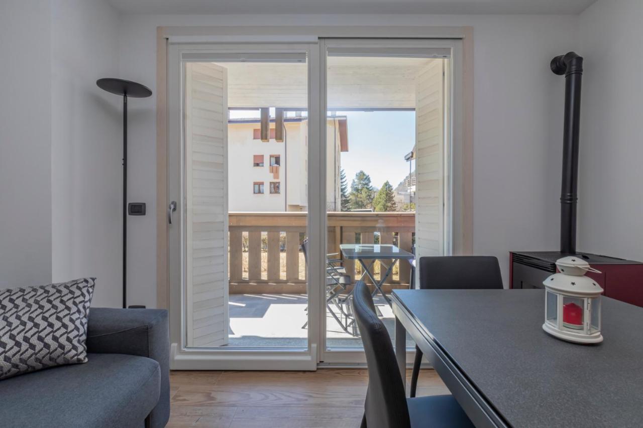 Cristallo apartment - ristrutturato nuovo centro Aprica Esterno foto